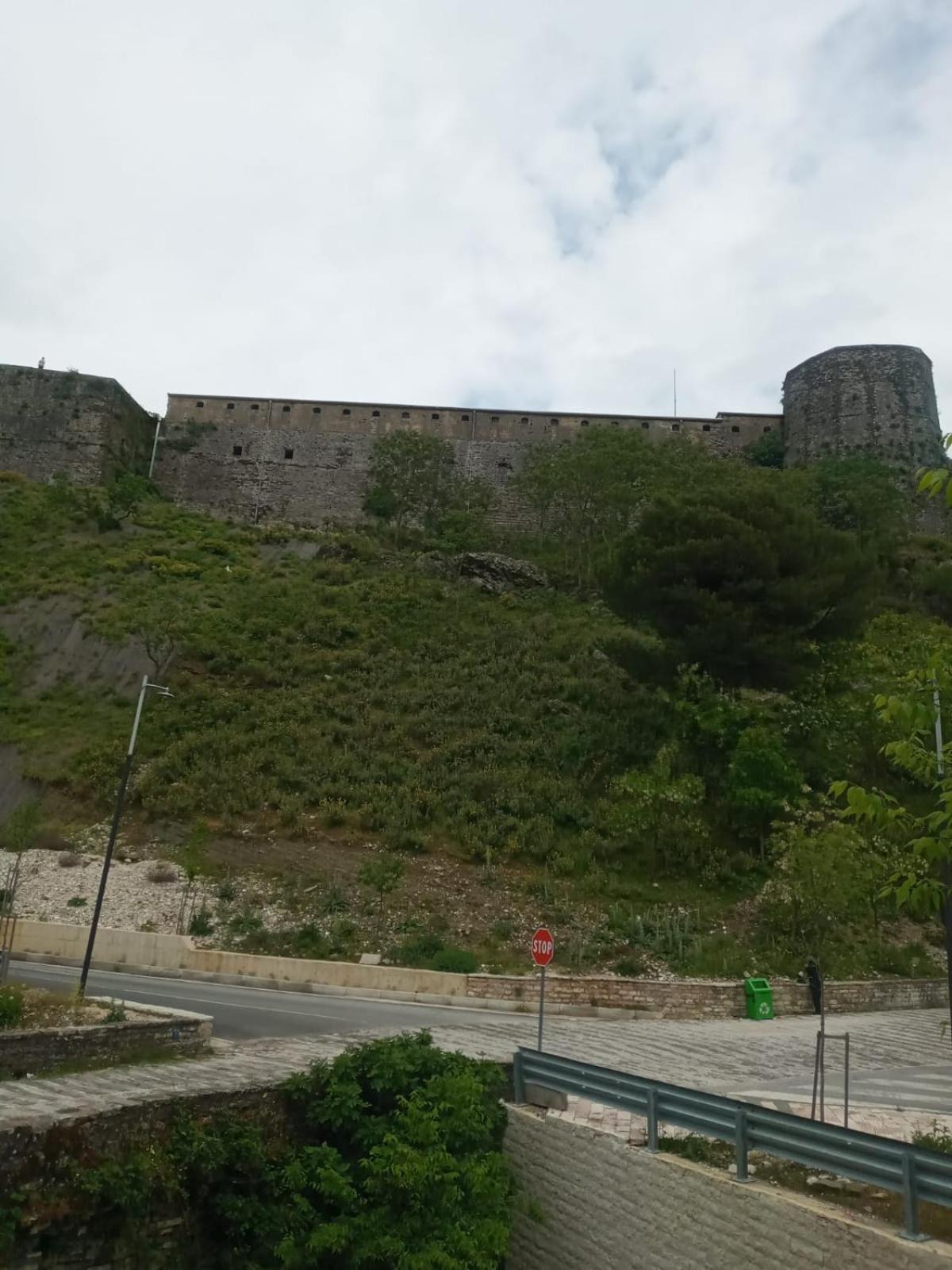 Relax Camping Gjirokastra Kültér fotó