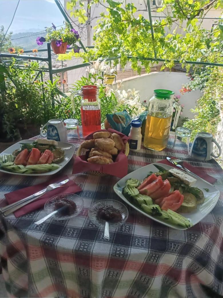 Relax Camping Gjirokastra Kültér fotó